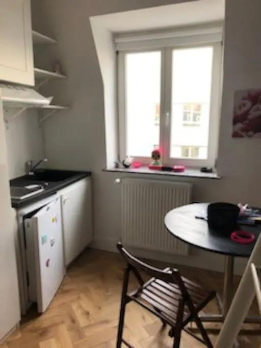 Stay In Maison De Metre In Etterbeek location